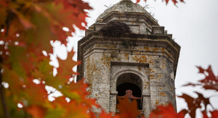 El otoño es el momento ideal para descubrir la otra Galicia, la que se viste de ocres y dorados, la que invita al sosiego, respirar calma y relax. Aquí 5 planes para disfrutar del otoño gallego.